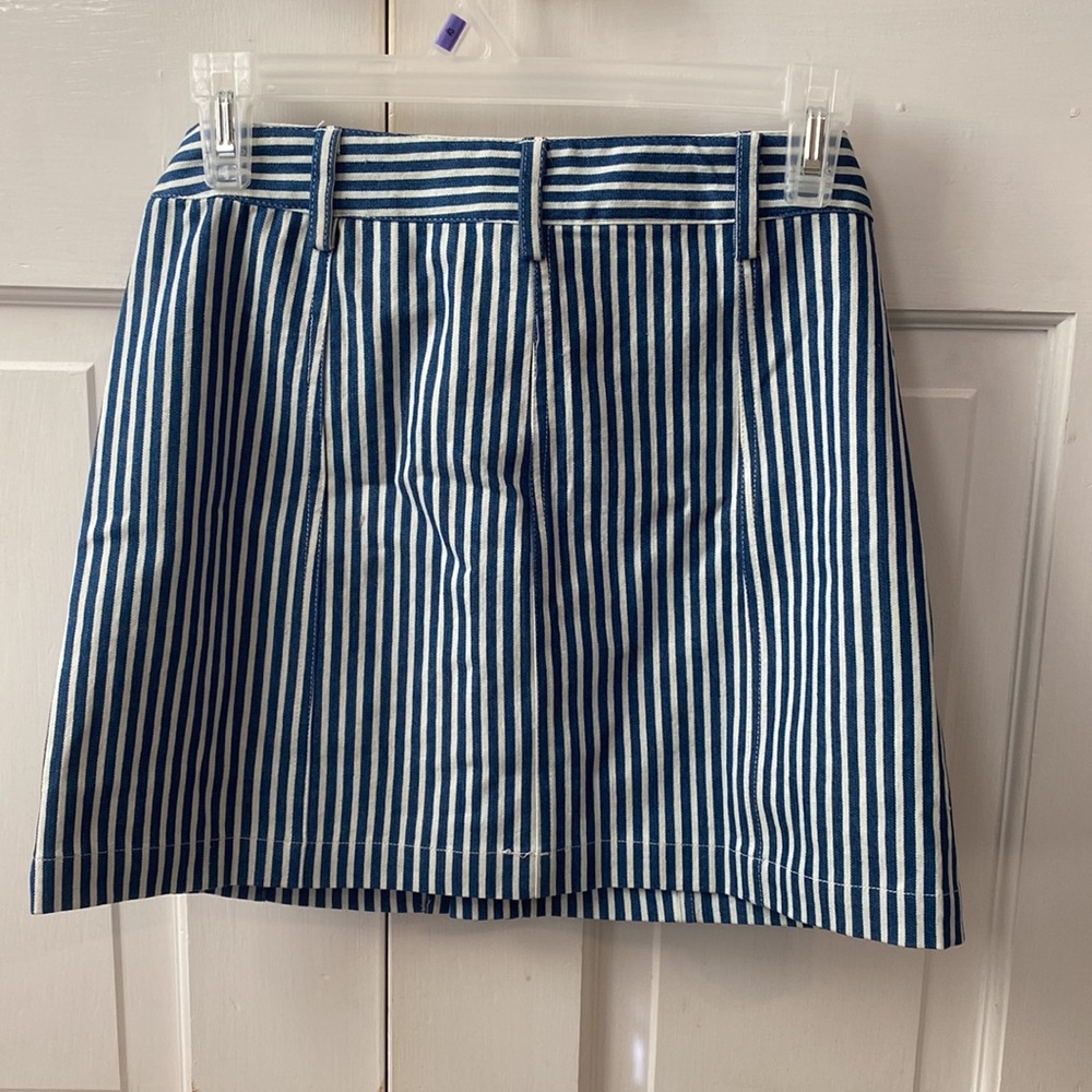 NWT Navy/white skirt - Picture 2 of 2
